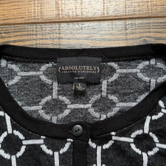 Absolutely Creative Worldwide Cardigan Women’s L Black White Geometric Knit USA - Picture 3 of 5